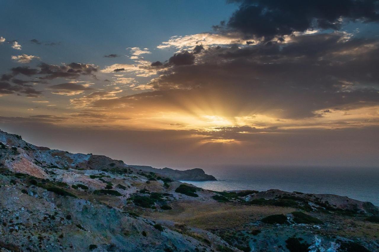 Psaravolada Hotel Milos Agia Kiriaki Beach  エクステリア 写真